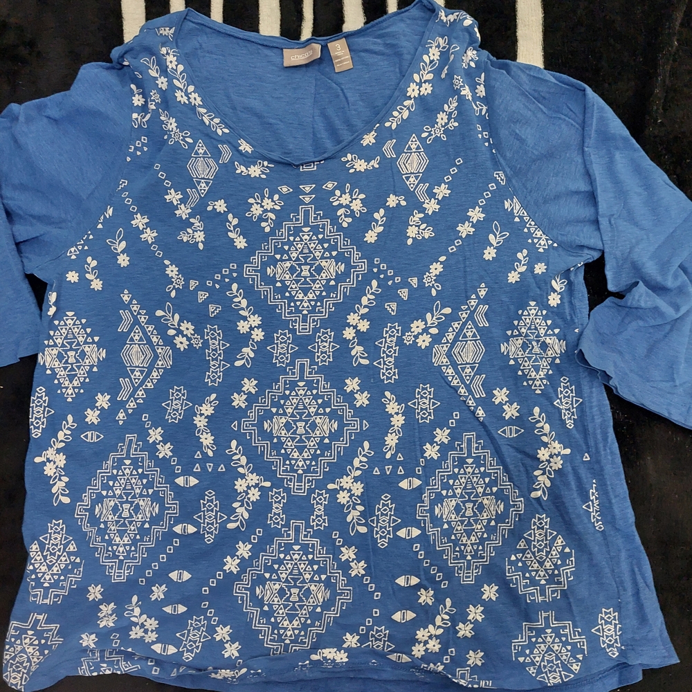 EUC Chico's 3/4 sleeve blue tee with white print Size 3